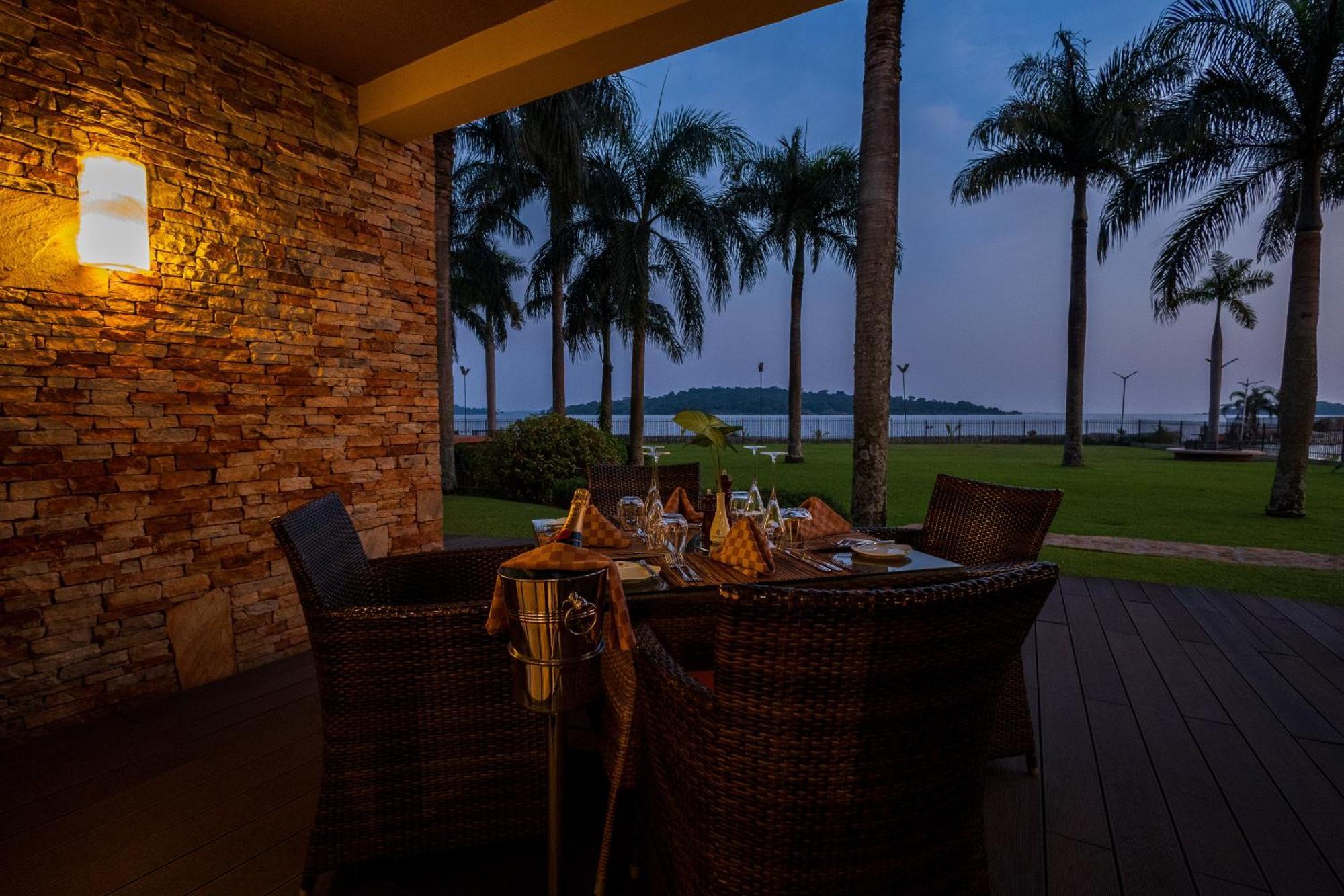 Speke Resort And Conference Center Kampala Exterior photo
